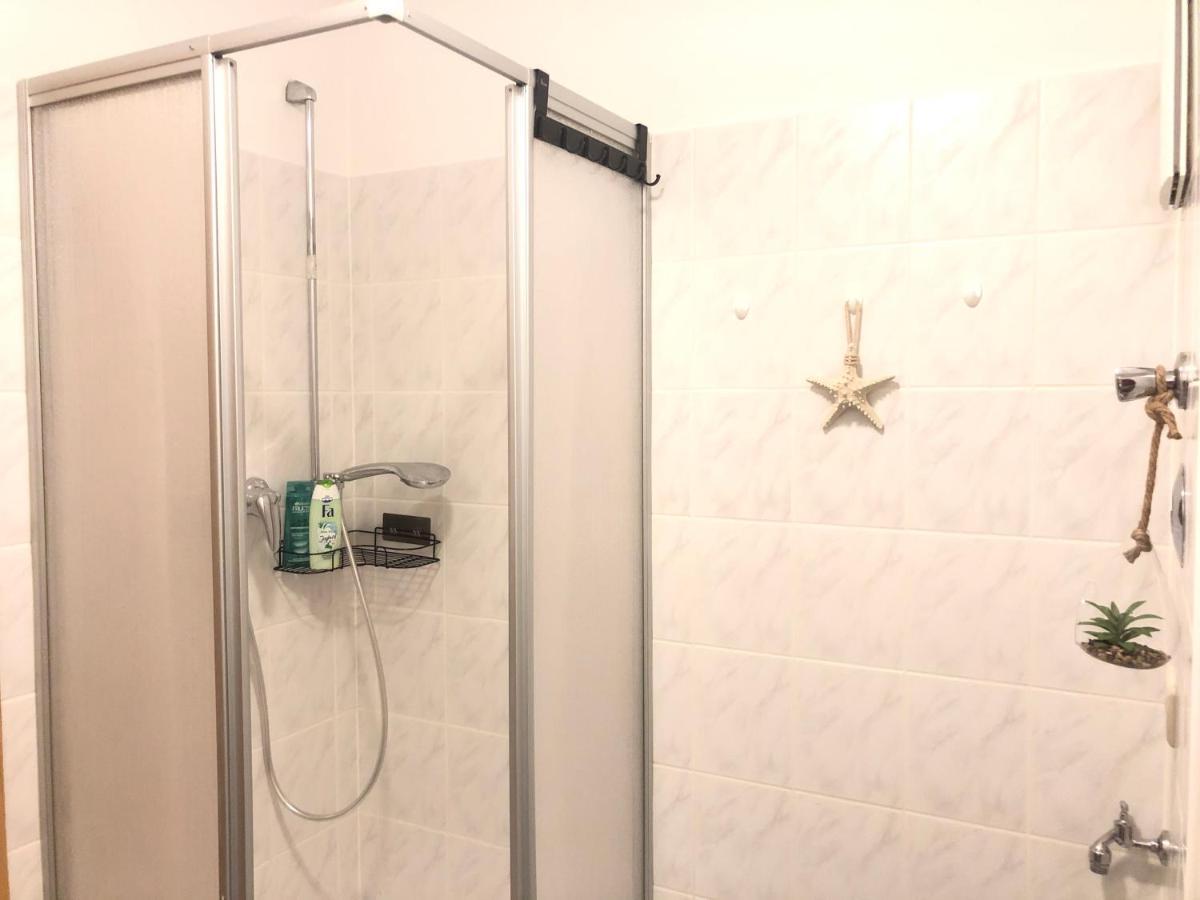Cottbus-Apartments - Green Apartment I Privat I Wifi I Kueche I Balkon Kültér fotó